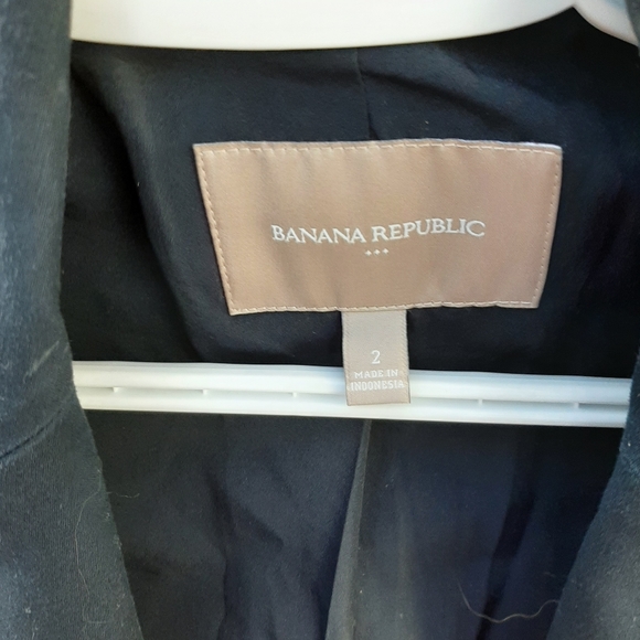 Ladies Banana Republic Blazer, size 2 - Picture 2 of 2
